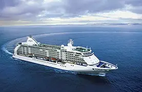 七海航行者号 (Seven Seas Voyager)