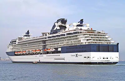 邮轮船只图片 精致邮轮尖峰号(Celebrity Summit)