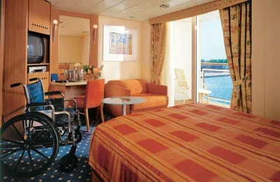 邮轮图片 {notti} 精致邮轮尖峰号（Celebrity Summit）