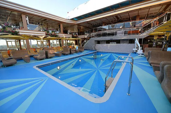 邮轮图片 {notti} 歌诗达邮轮皇冠号(Costa Diadema）