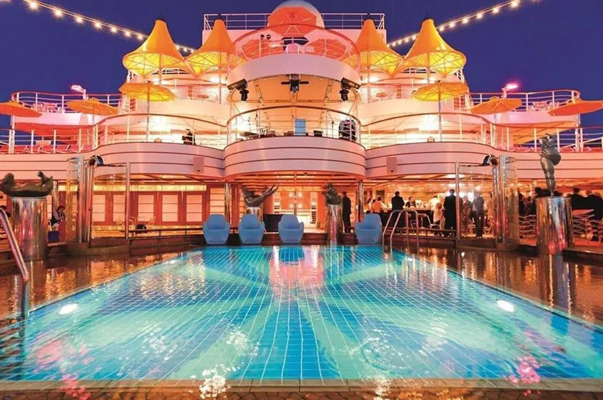 邮轮图片 {notti} 歌诗达邮轮迷人号(Costa Fascinosa）