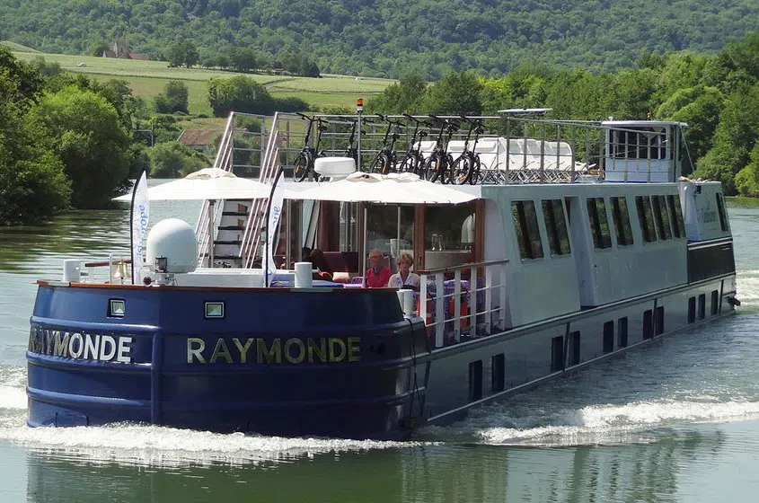 邮轮图片 {notti} 雷蒙德号 (Raymonde)