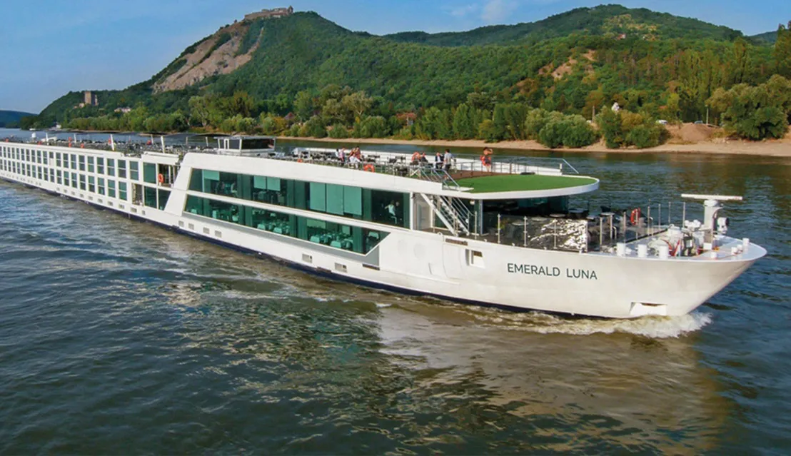 邮轮船只图片 Emerald Luna