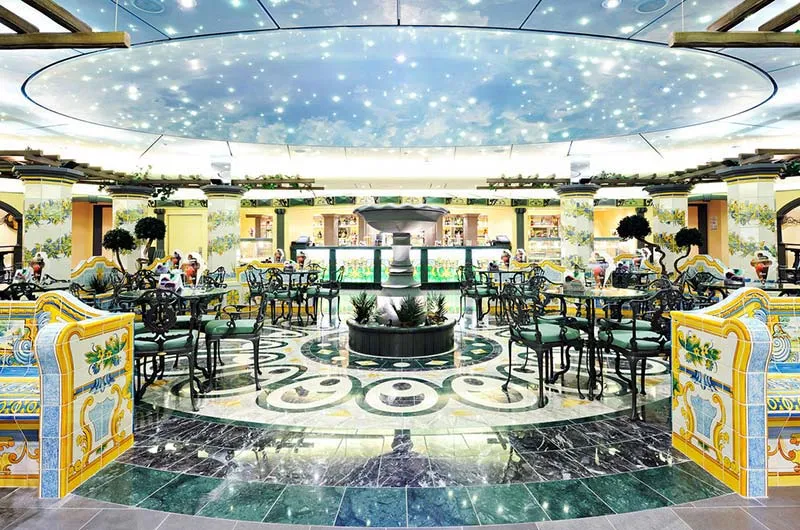 邮轮图片 {notti} 地中海邮轮辉煌号（MSC Splendida）