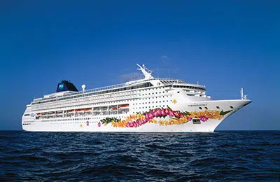 邮轮船只图片 挪威邮轮天空号（Norwegian Sky）