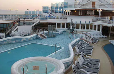 邮轮图片 {notti} 蓝宝石公主号（Sapphire Princess）