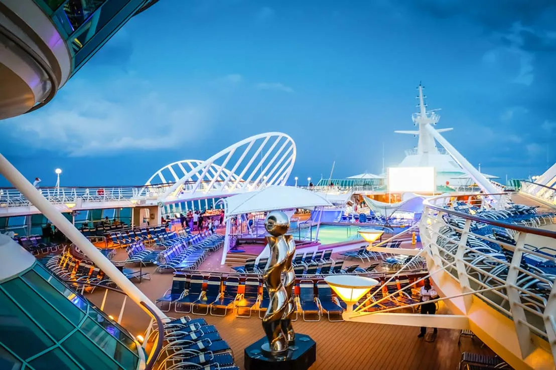 邮轮图片 {notti} 海洋幻丽号（Enchantment of the Seas）