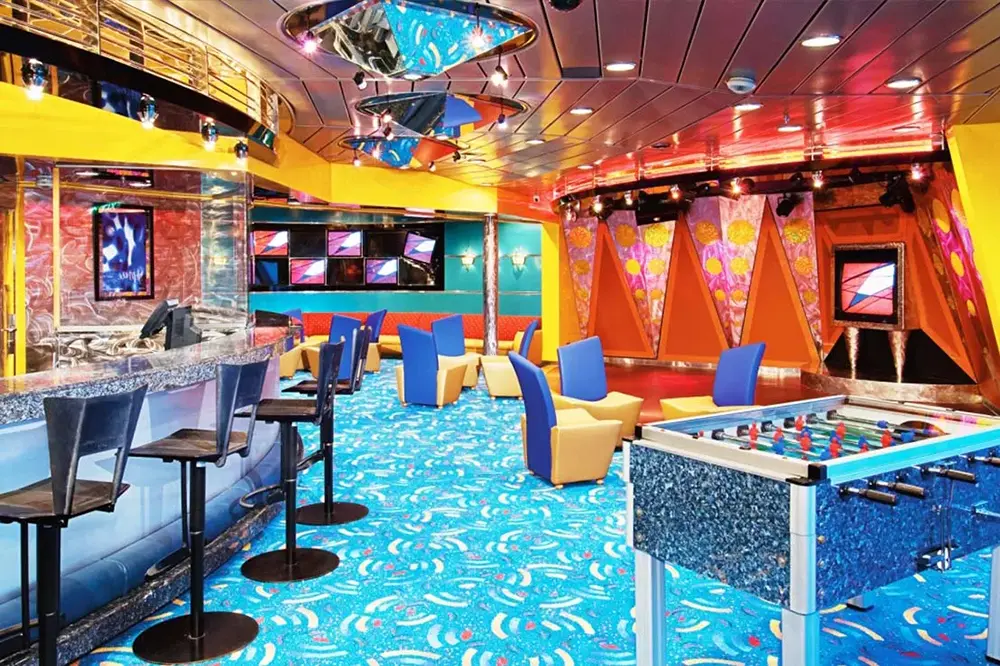 邮轮图片 {notti} 海洋幻丽号（Enchantment of the Seas）
