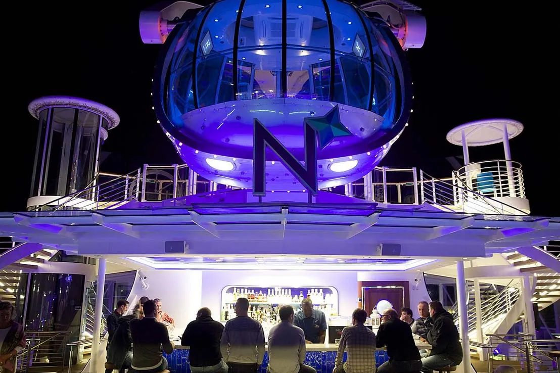 邮轮图片 {notti} 海洋帝王号 (Majesty  Of The Seas)