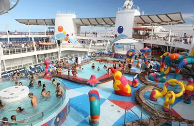 邮轮图片 {notti}  海洋绿洲号（Oasis of the Seas)